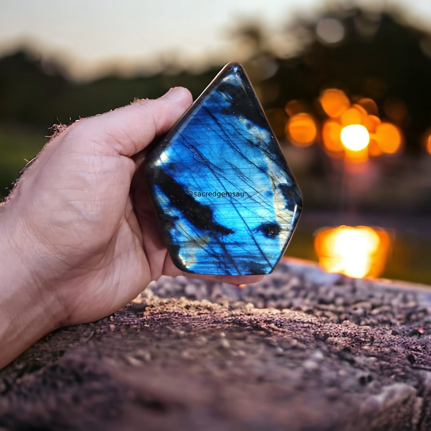 Blue Labradorite Free Form LB004
