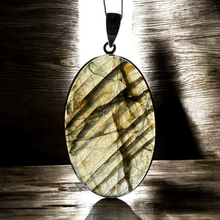 Labradorite 925 Silver Pendant BL1