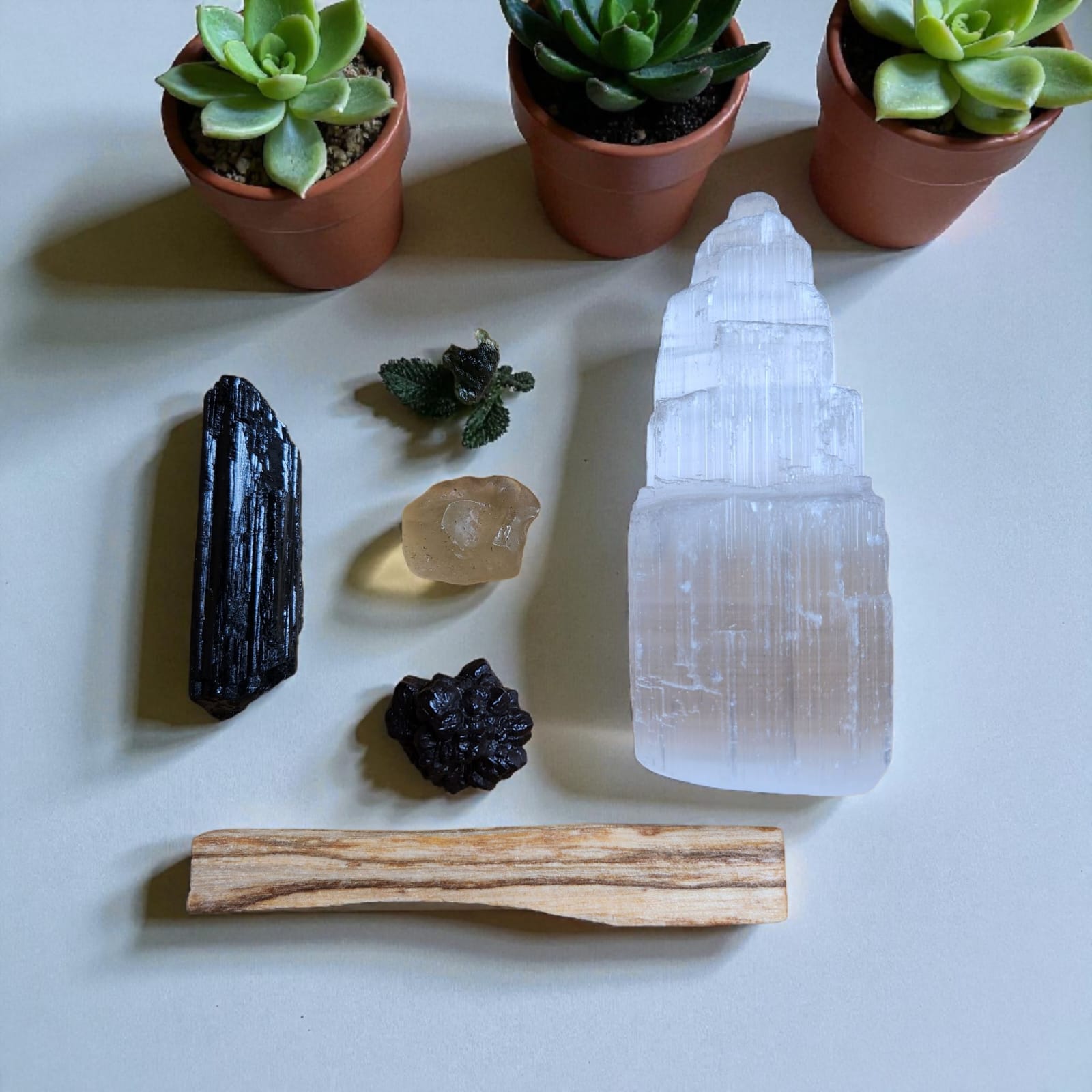 Sacred Gems – Moldavite Celestial Ascension Kit – Standard Edition full contents flat lay [variant:standard]
